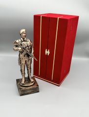 Kadife Sandıklı Komando Heykel Plaket