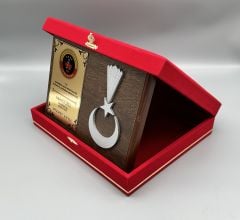 Kadife Kutulu Jandarma Şua Kare Kalkan Plaket 2
