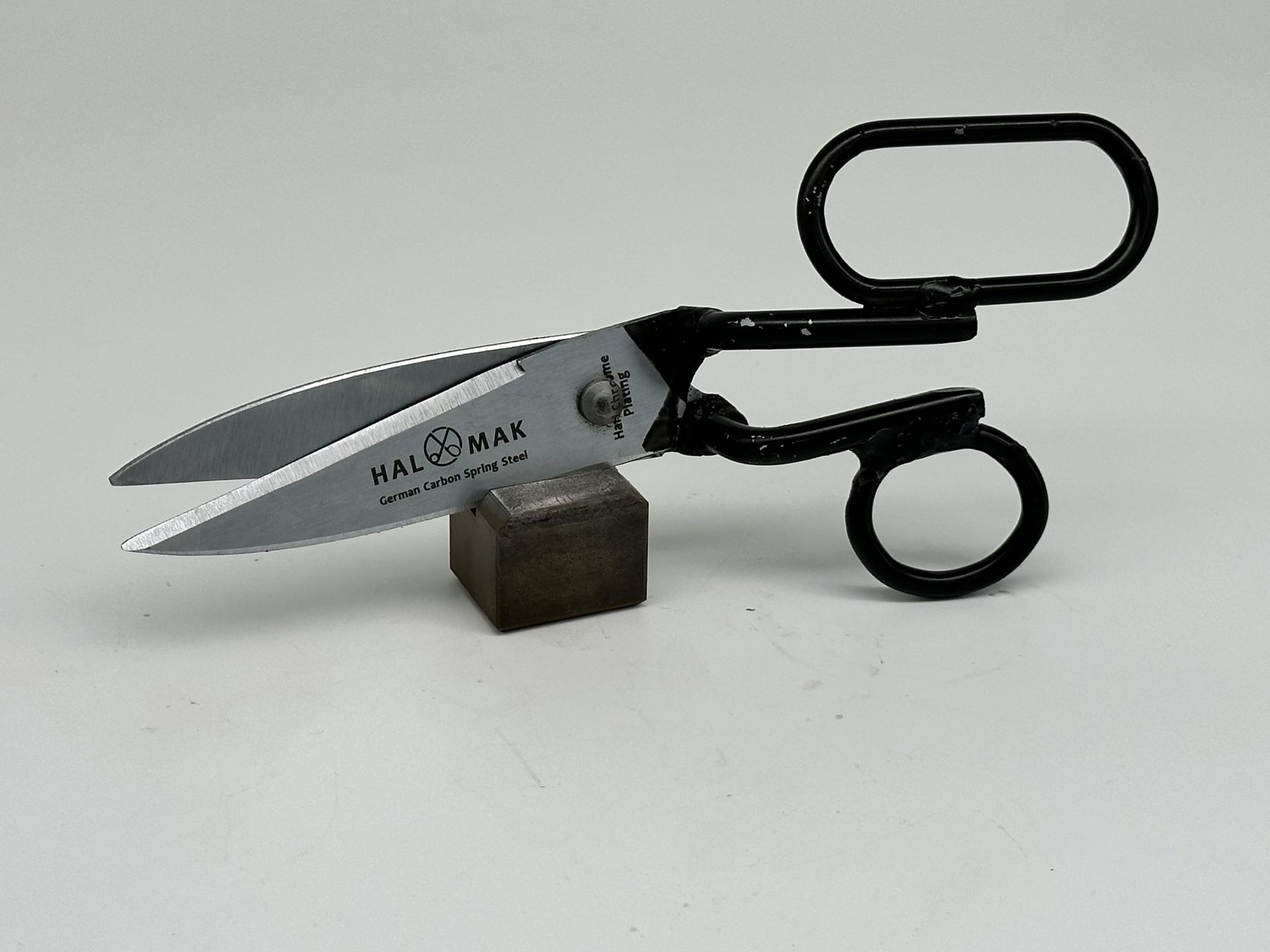 Eğri Model Halı Makası 22 cm